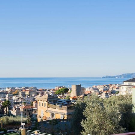 Casa Panorama: Seaview Retreat near Chiavari Center with Free Parking Apartment Exterior photo