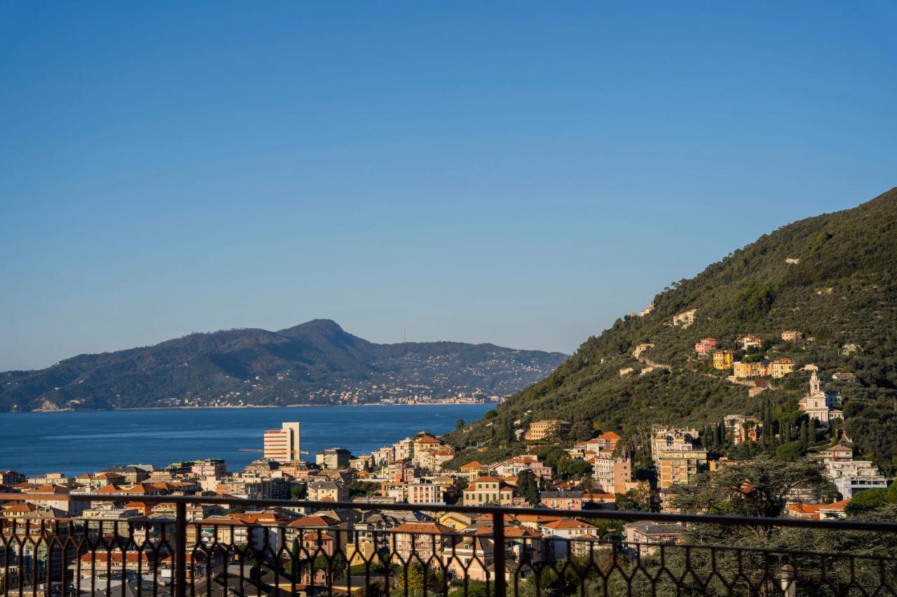 Casa Panorama: Seaview Retreat near Chiavari Center with Free Parking Apartment Exterior photo