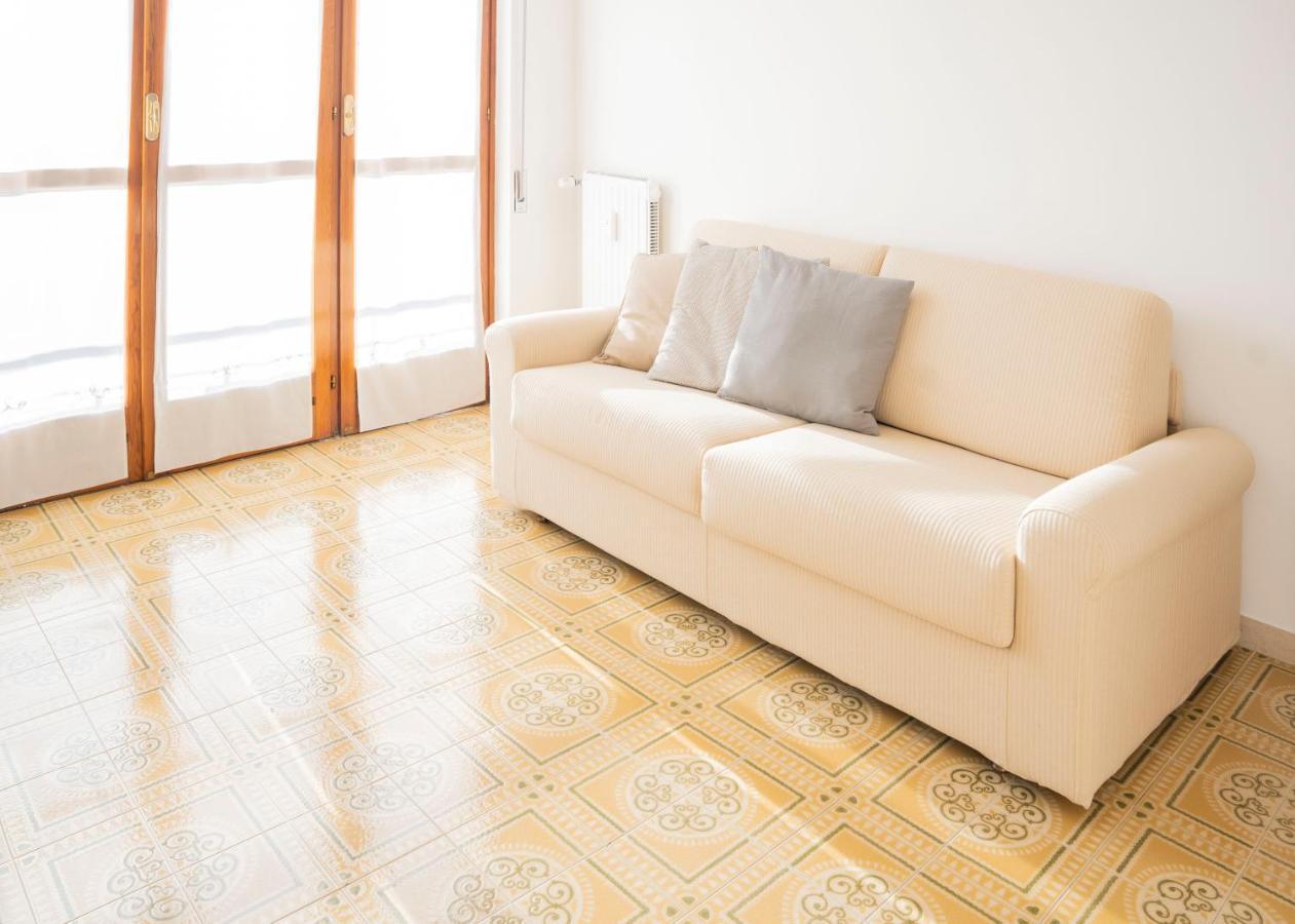 Casa Panorama: Seaview Retreat near Chiavari Center with Free Parking Apartment Exterior photo