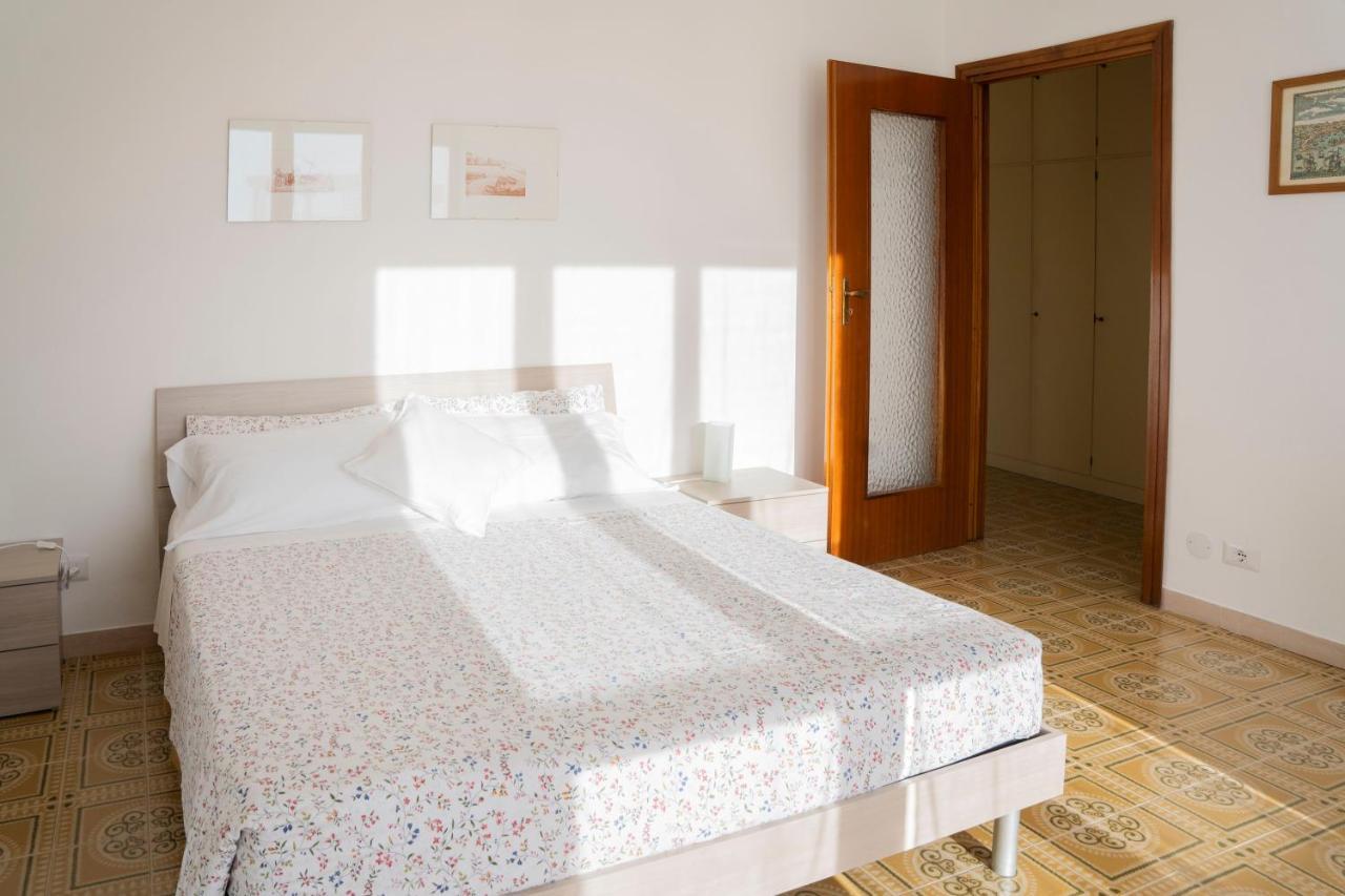 Casa Panorama: Seaview Retreat near Chiavari Center with Free Parking Apartment Exterior photo