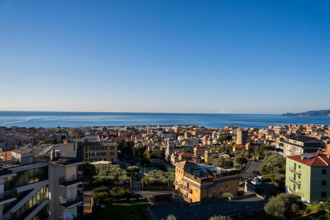 Casa Panorama: Seaview Retreat near Chiavari Center with Free Parking Apartment Exterior photo